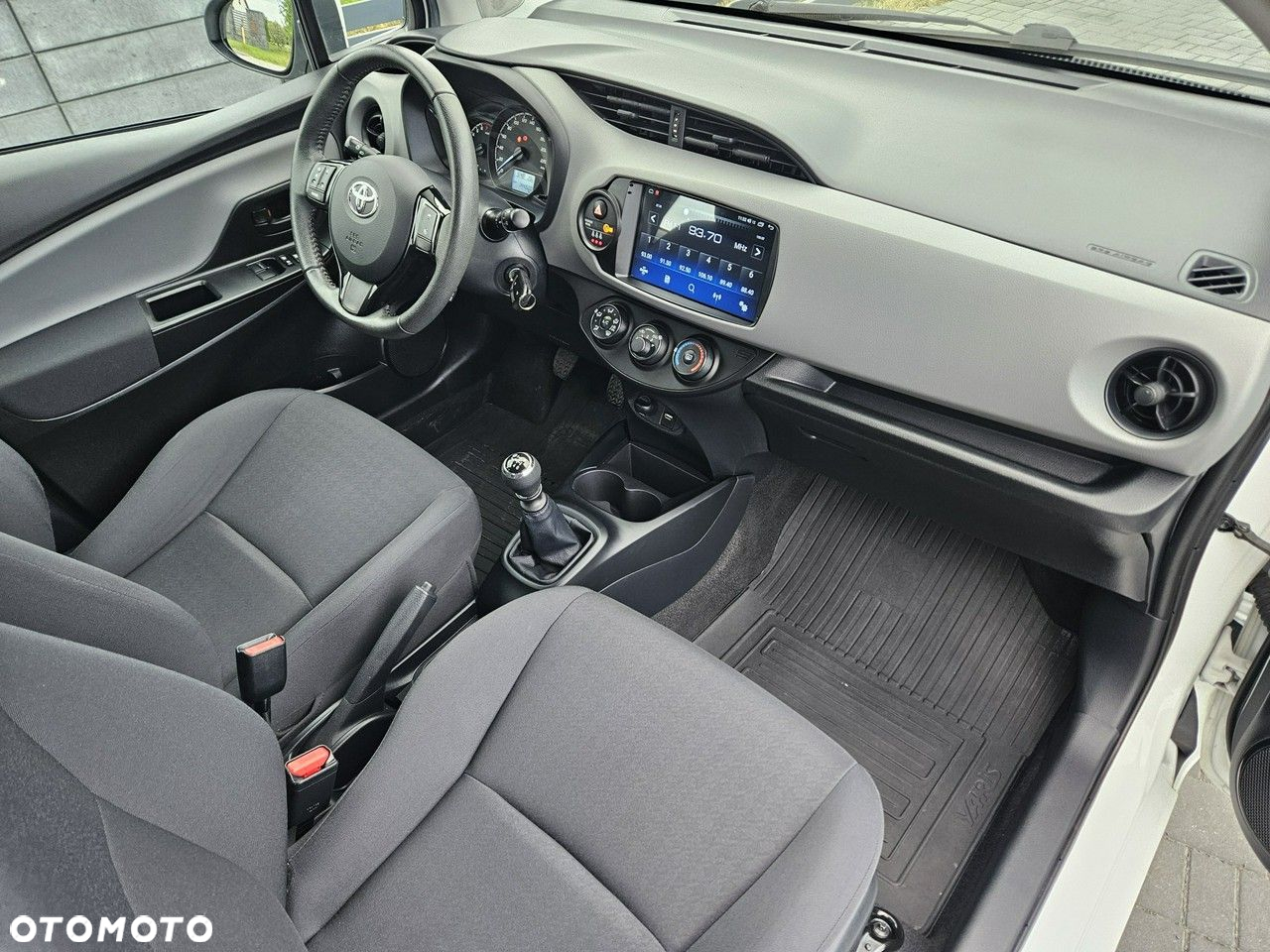 Toyota Yaris - 21