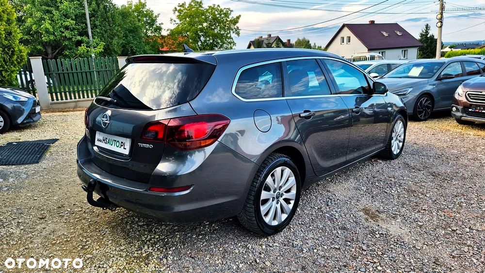 Opel Astra 1.6 T Cosmo - 14