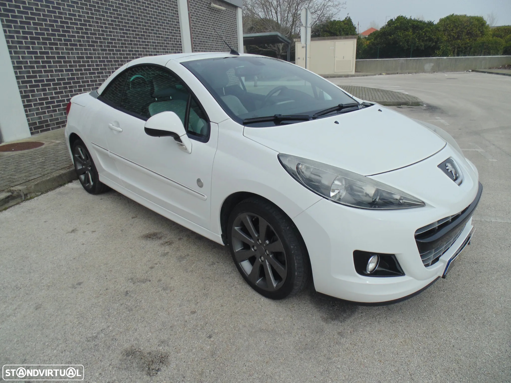 Peugeot 207 CC 1.6 HDi Roland Garros - 16