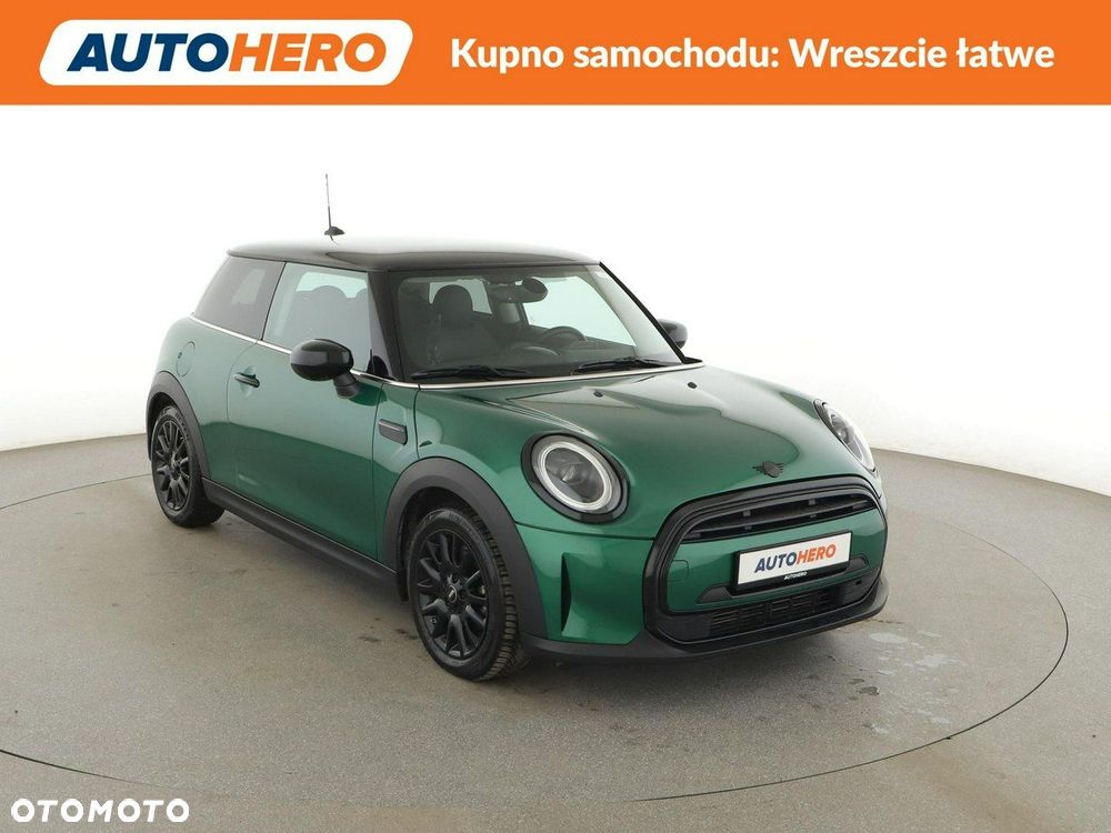 MINI Cooper Essential Trim - 10