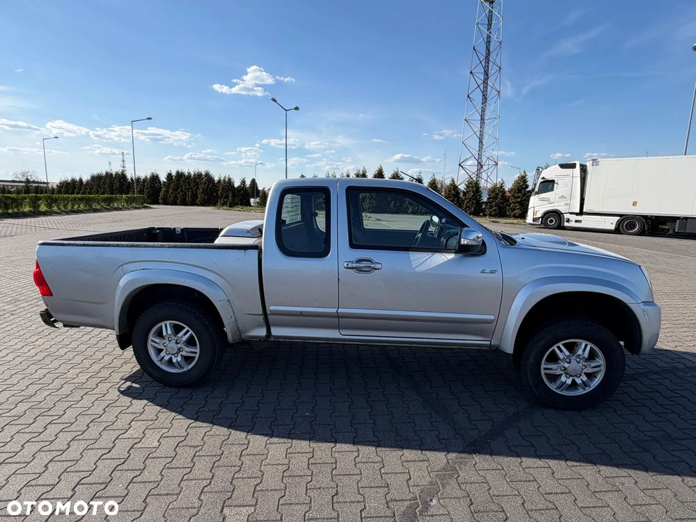Isuzu D-Max 3.0d SC Custom - 5