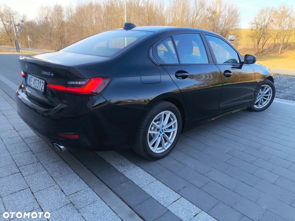 BMW Seria 3 320e - 10