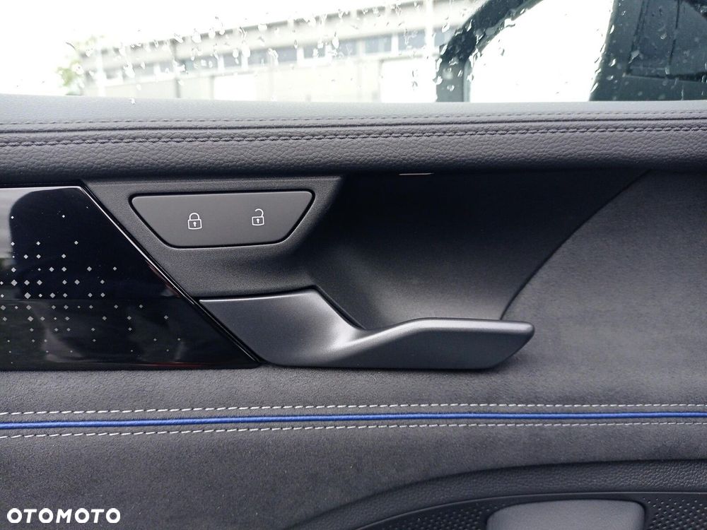 Volkswagen Passat Variant - 24