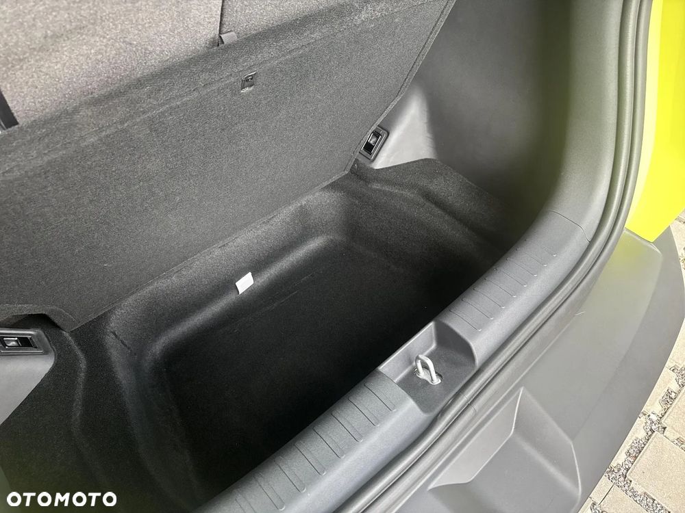 BYD Dolphin Mini - 18