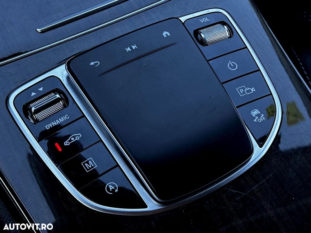 Mercedes-Benz GLC 220 d 4MATIC 9G-TRONIC - 23