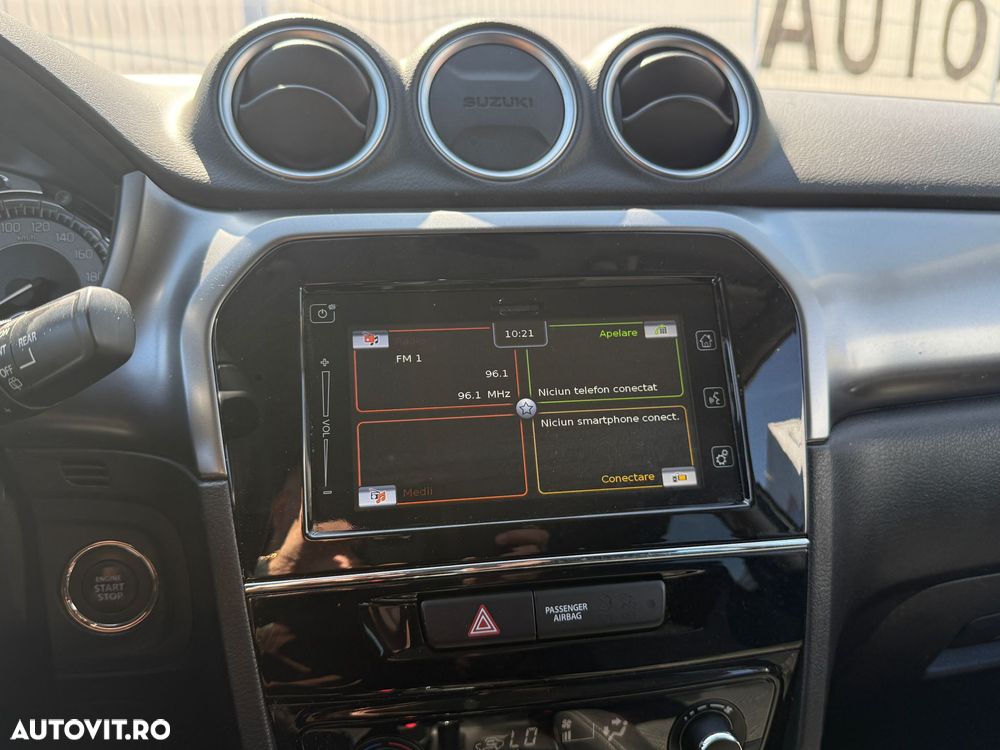 Suzuki Vitara 1.5 HEV Passion - 27