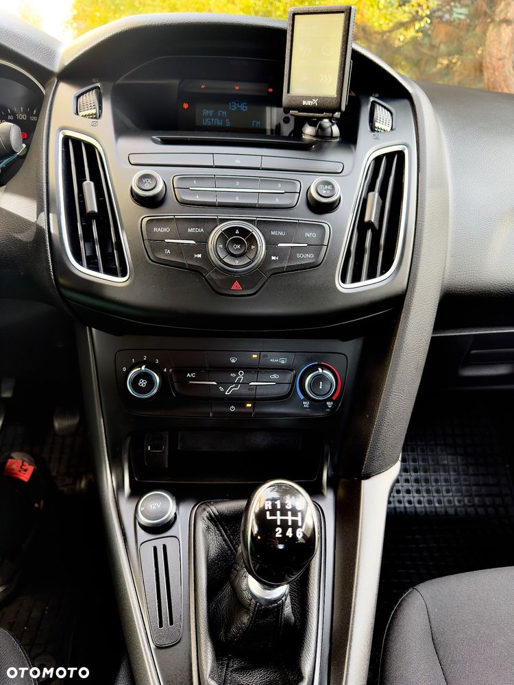 Ford Focus - 25