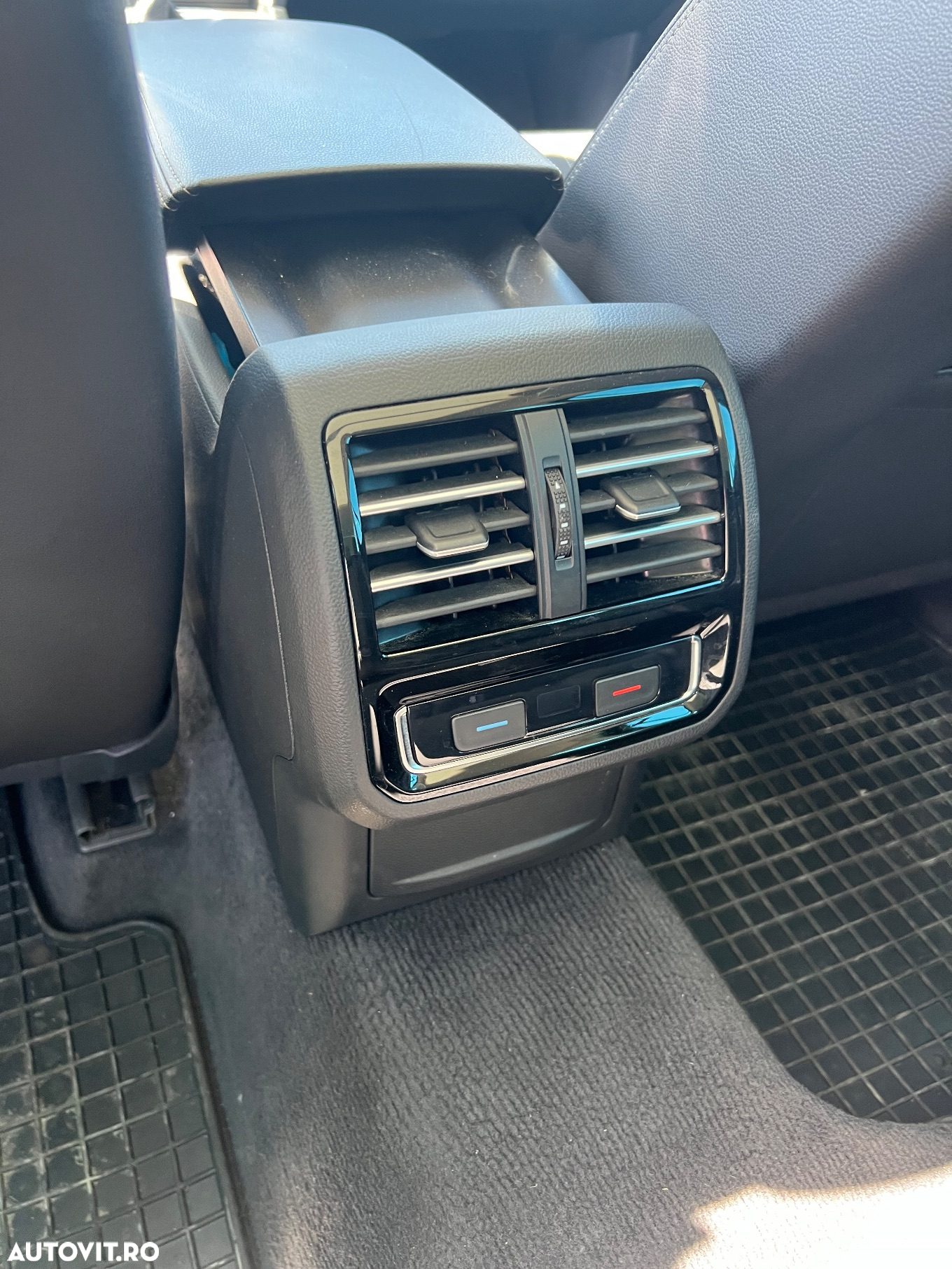 Volkswagen Passat Alltrack 2.0 TDI DSG 4Motion - 12