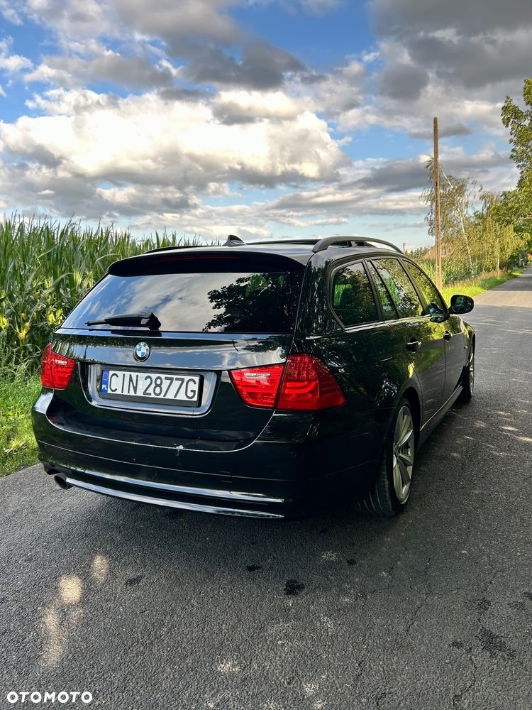 BMW Seria 3 318d DPF - 5