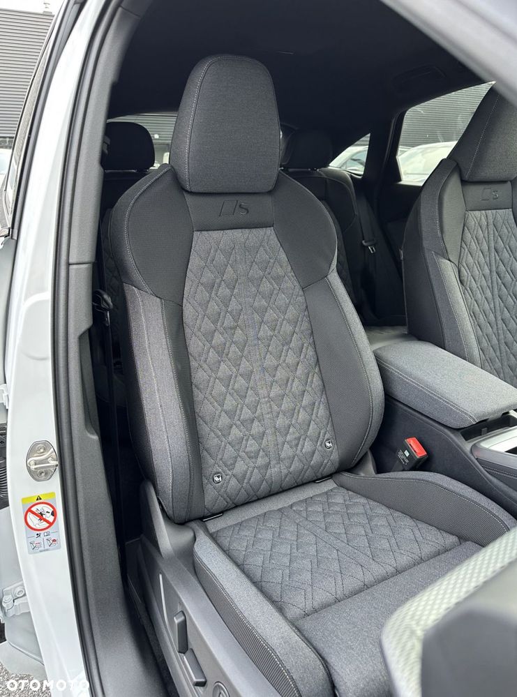 Audi Q5 Sportback - 24