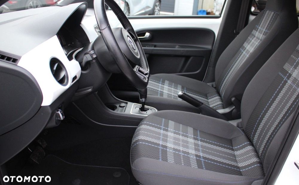 Volkswagen up! - 11