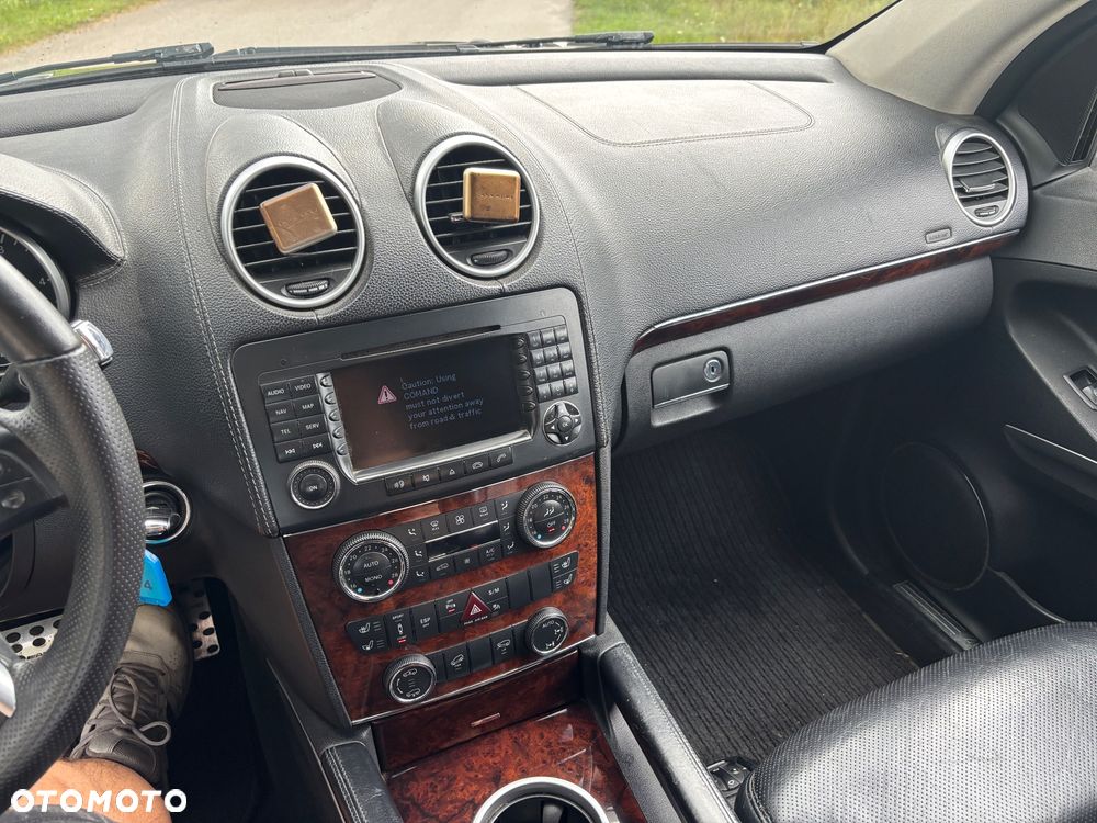 Mercedes-Benz GL 420 CDI - 35