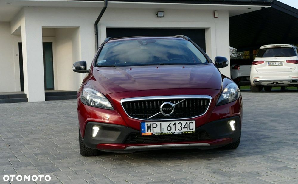 Volvo V40 Cross Country - 6