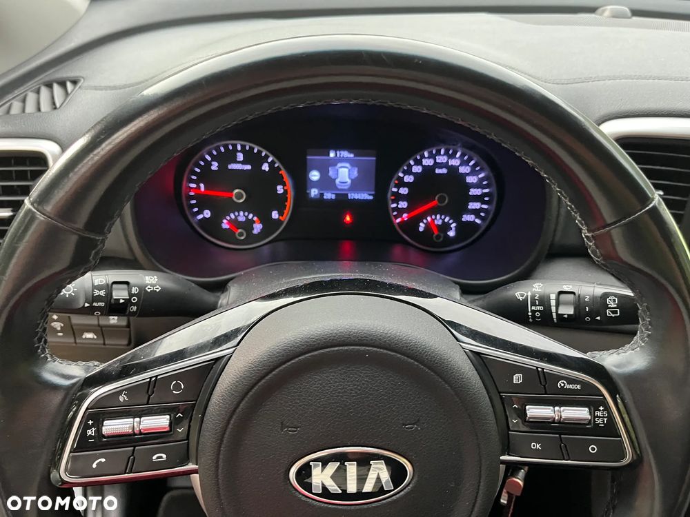 Kia Sportage 1.6 CRDI AWD Eco-Dynamics+ (48V M-H) DCT GT LINE - 12