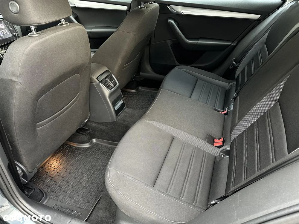 Skoda Octavia 1.6 TDI SCR Ambition - 10