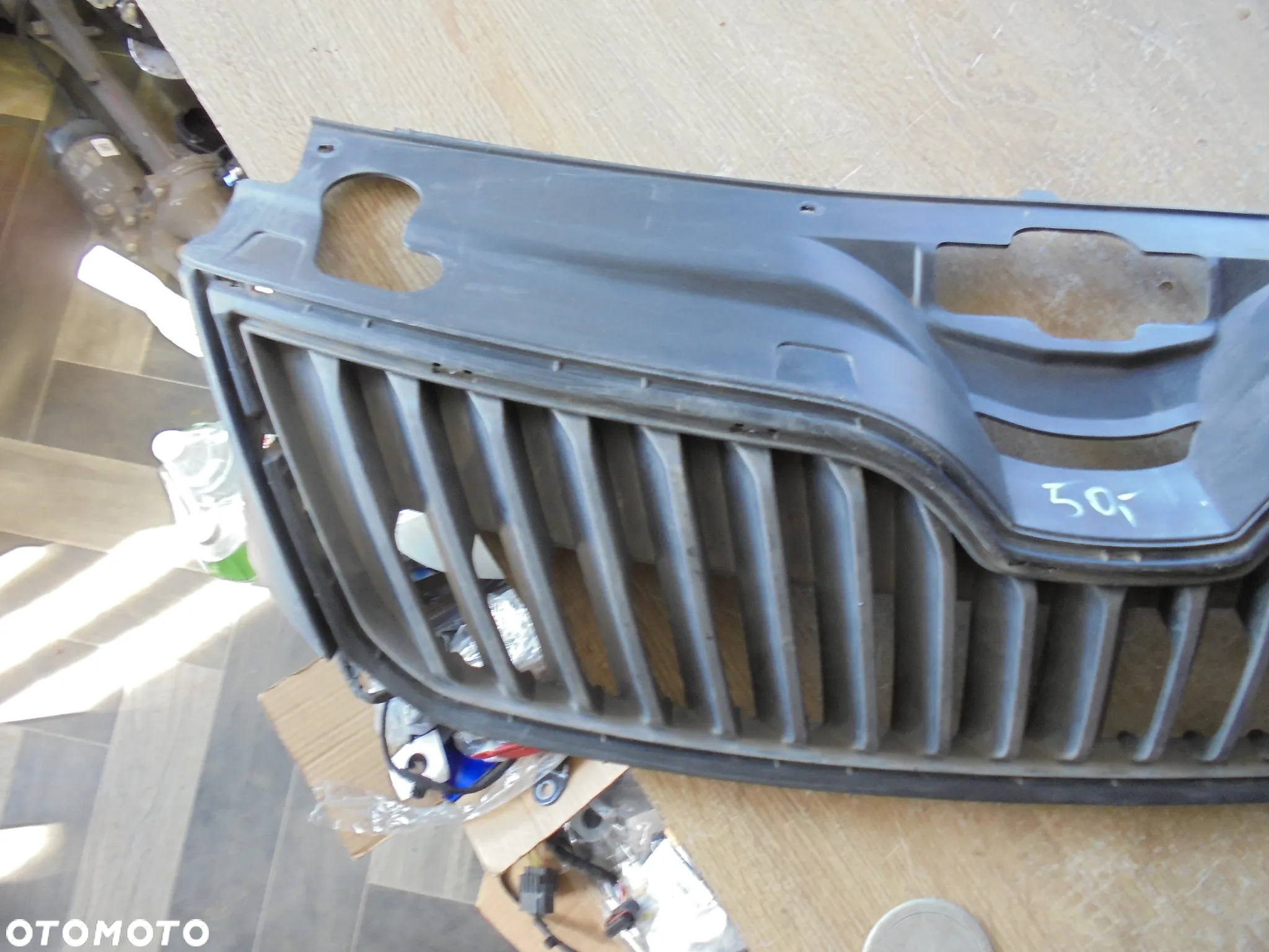 SKODA RAPID GRILL ATRAPA - 3