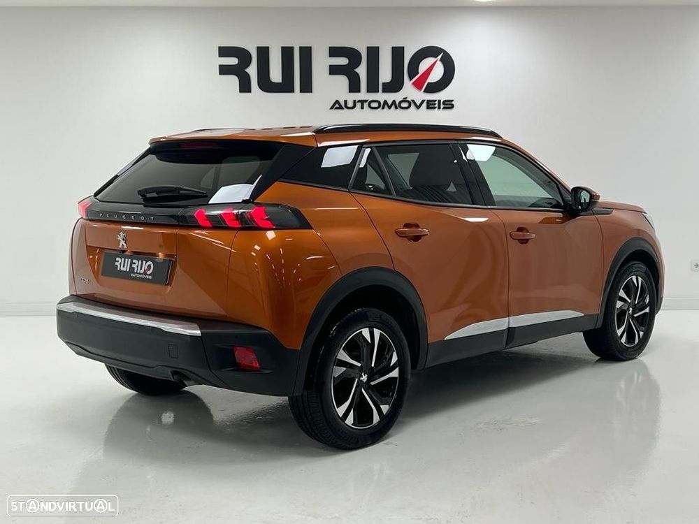 Peugeot 2008 1.2 PureTech Allure - 3