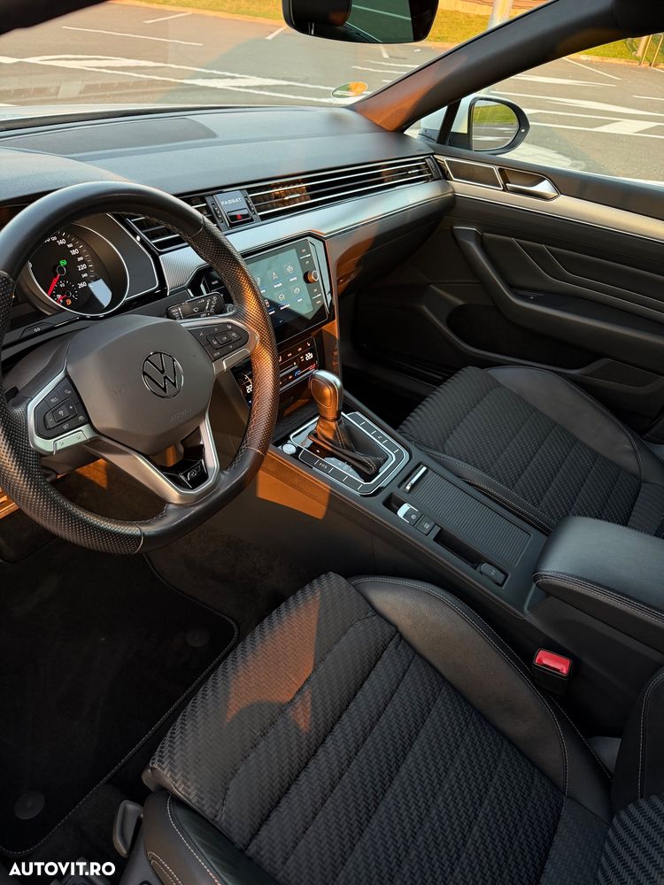 Volkswagen Passat - 4
