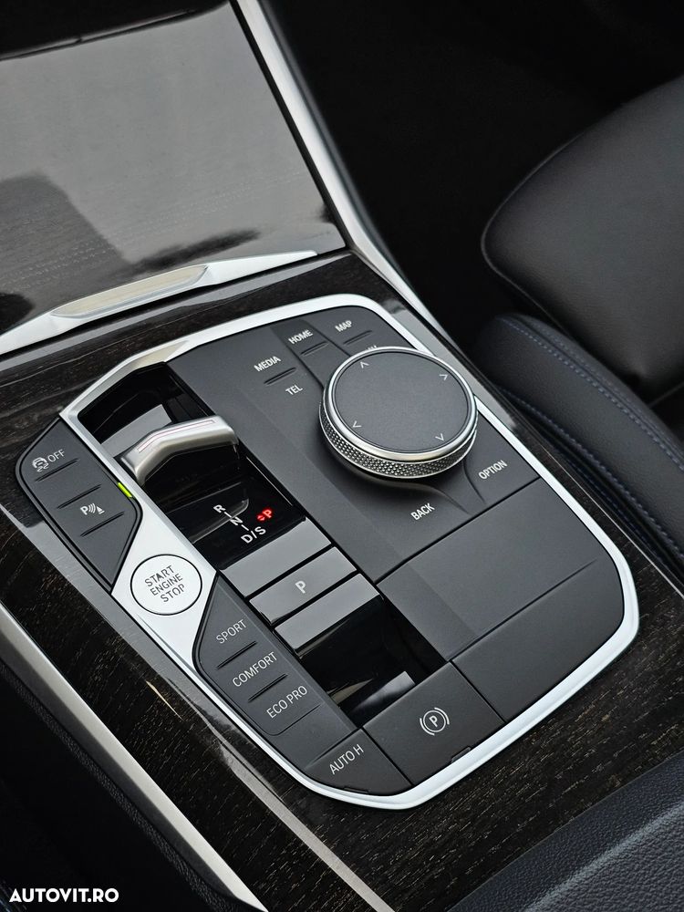 BMW Seria 3 320d xDrive AT MHEV - 31