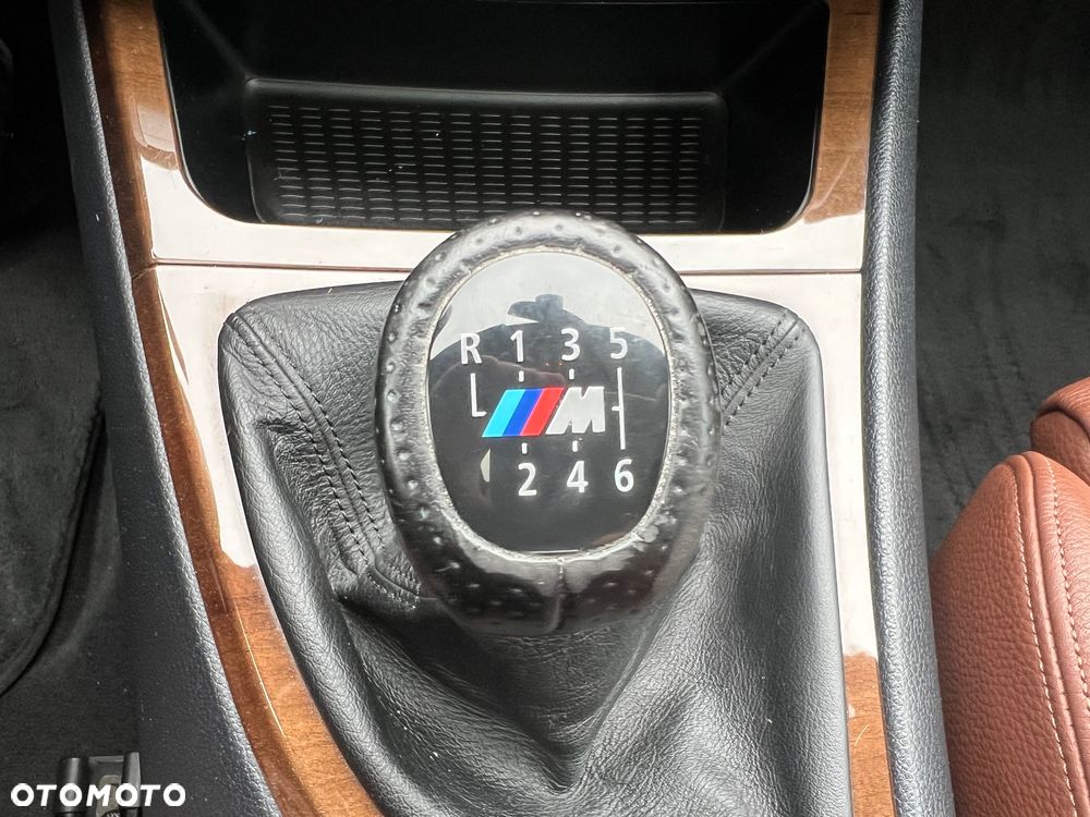 BMW Seria 1 123d - 37
