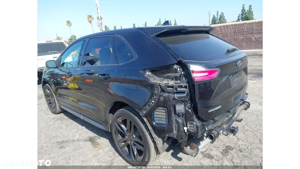 Ford Edge - 5