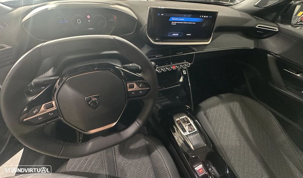 Peugeot e-2008 Allure - 8
