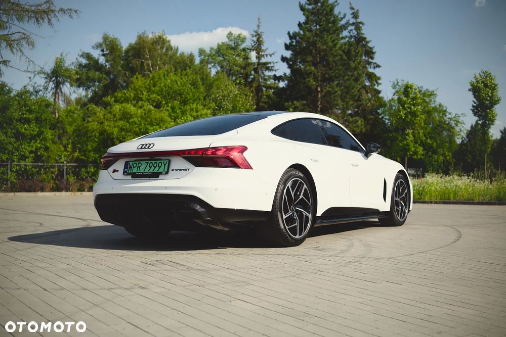 Audi RS e-tron GT - 5