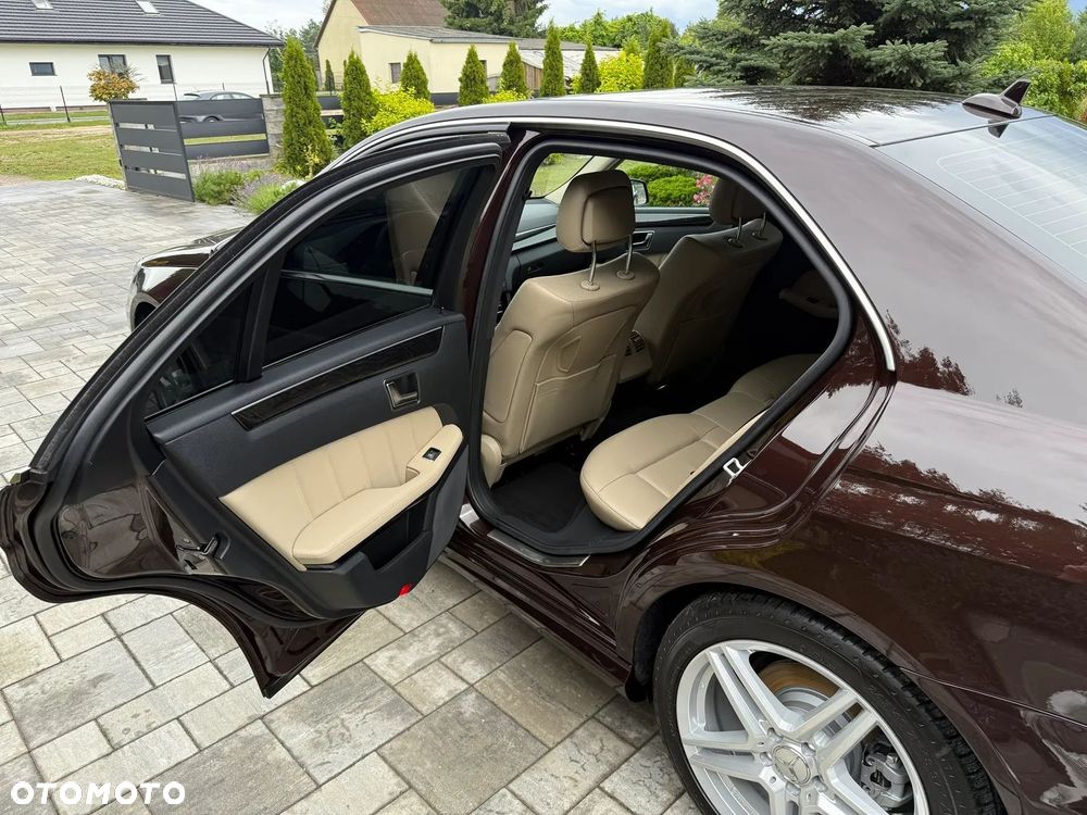Mercedes-Benz Klasa E 350 CDI 4-Matic BlueEff Avantgarde - 34