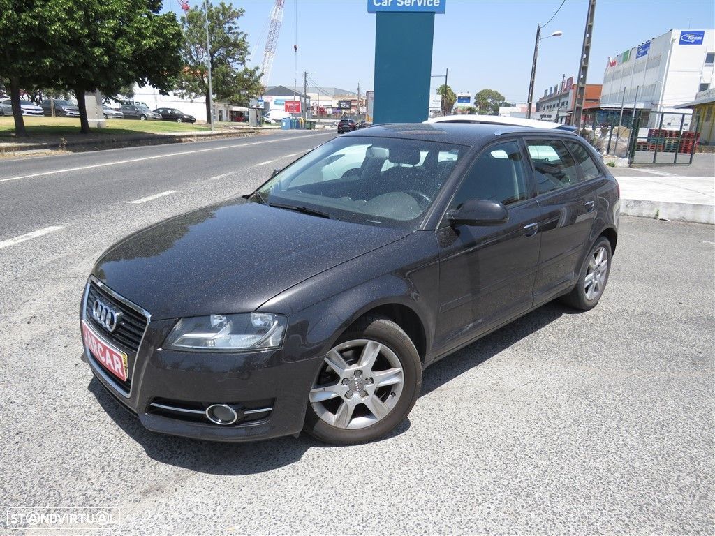 Audi A3 Sportback 1.6 TDI Attraction - 1