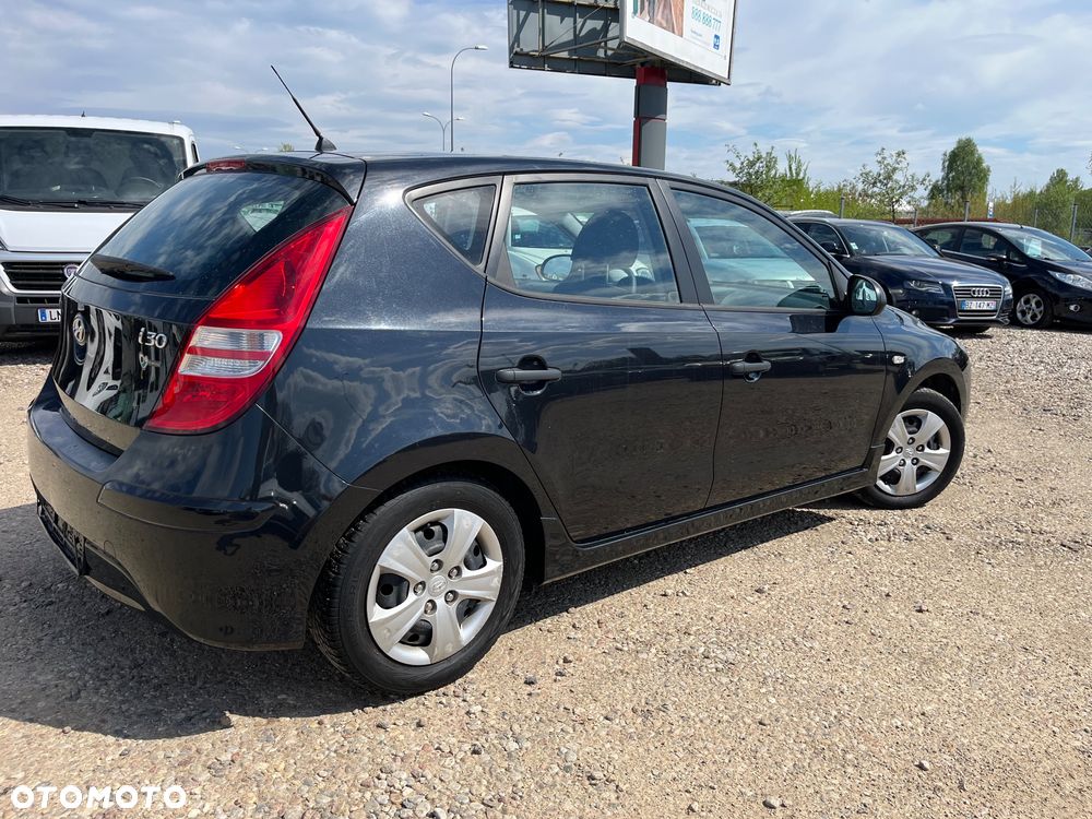 Hyundai i30 1.4 FIFA WM Edition - 3