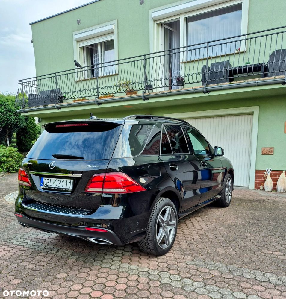 Mercedes-Benz GLE 350 d 4-Matic - 4
