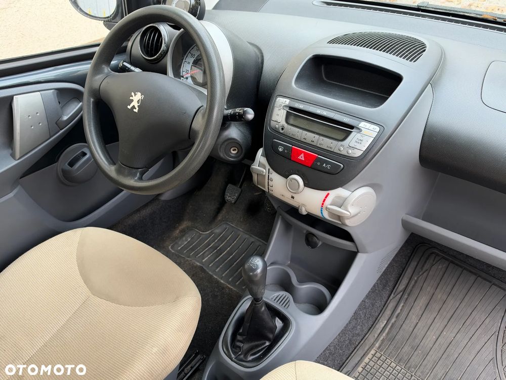 Peugeot 107 2006 photo 3