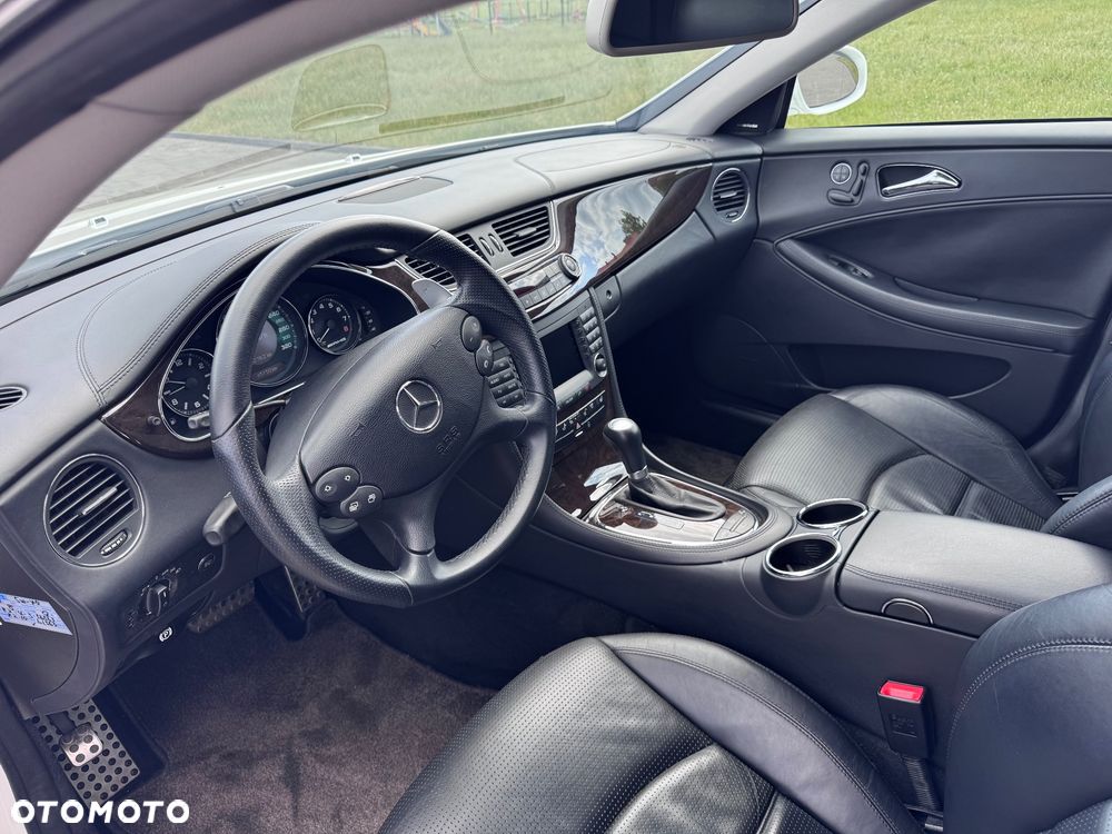 Mercedes-Benz CLS - 10