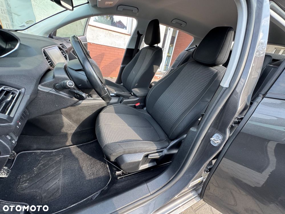 Peugeot 308 - 15