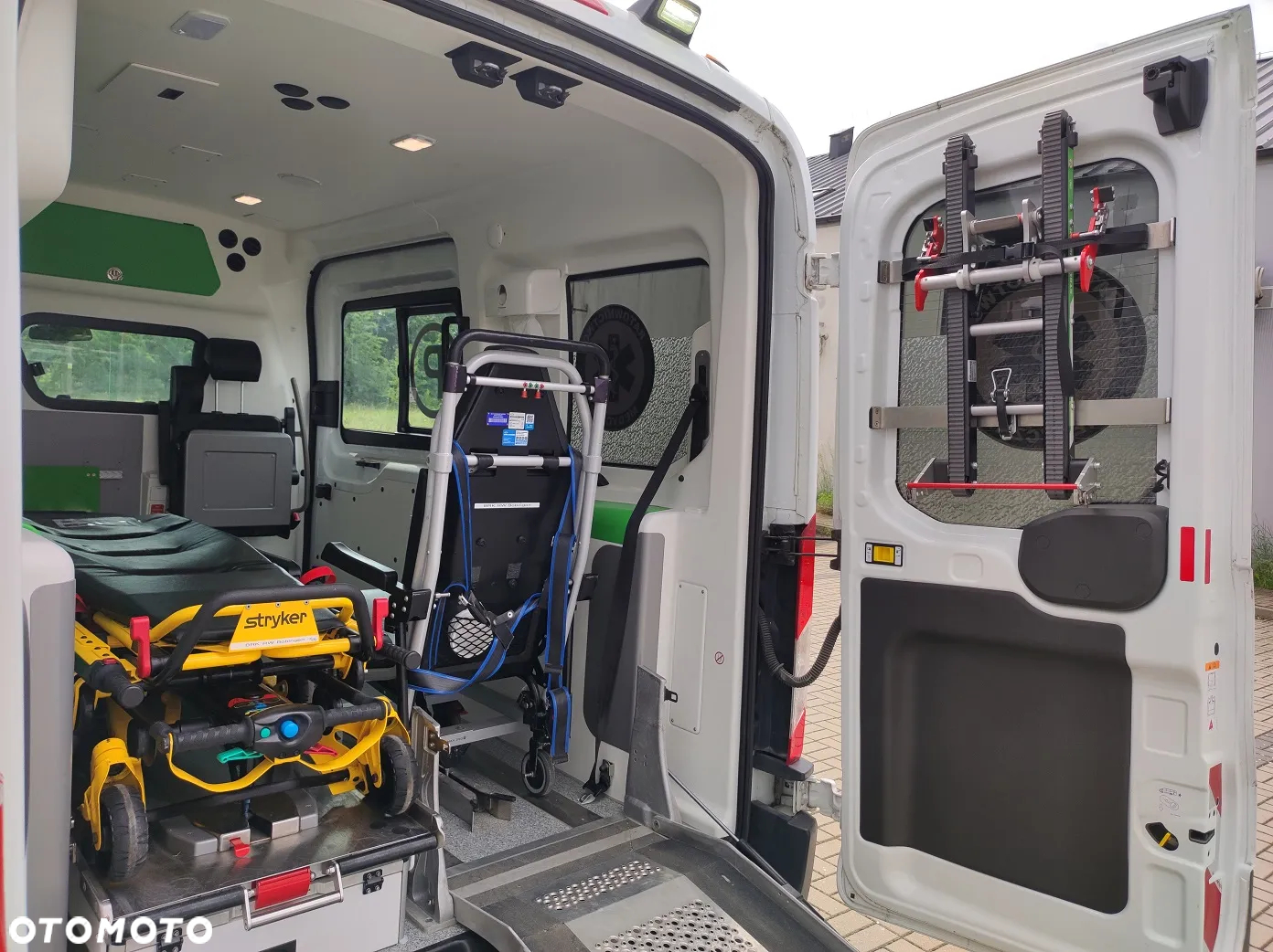 Ford Transit AMBULANS KARETKA - 8