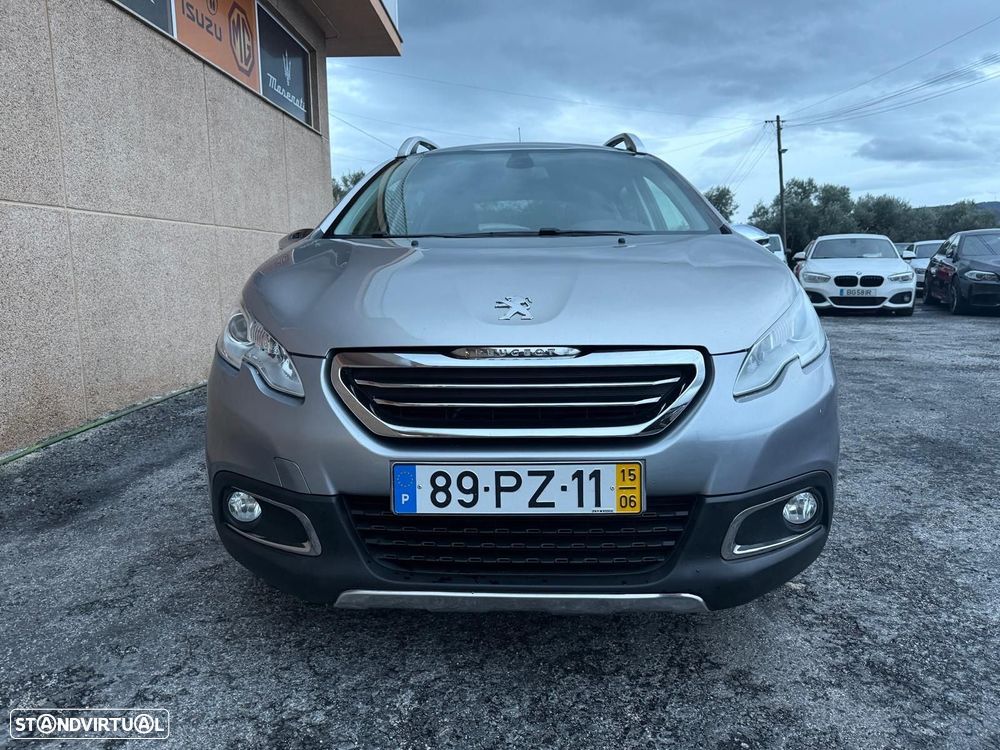 Peugeot 2008 1.2 PureTech Allure - 4