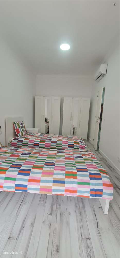 Quarto - localizado em Amadora Lisbon - Grande imagem: 3/7