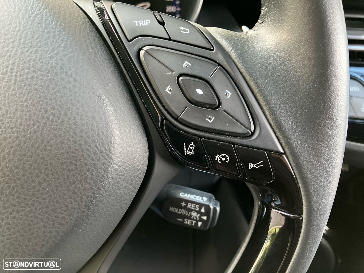 Toyota C-HR 1.8 Hybrid Square Collection - 18