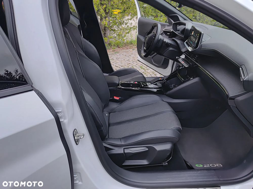 Peugeot 208 Elektromotor 136 GT Pack - 12