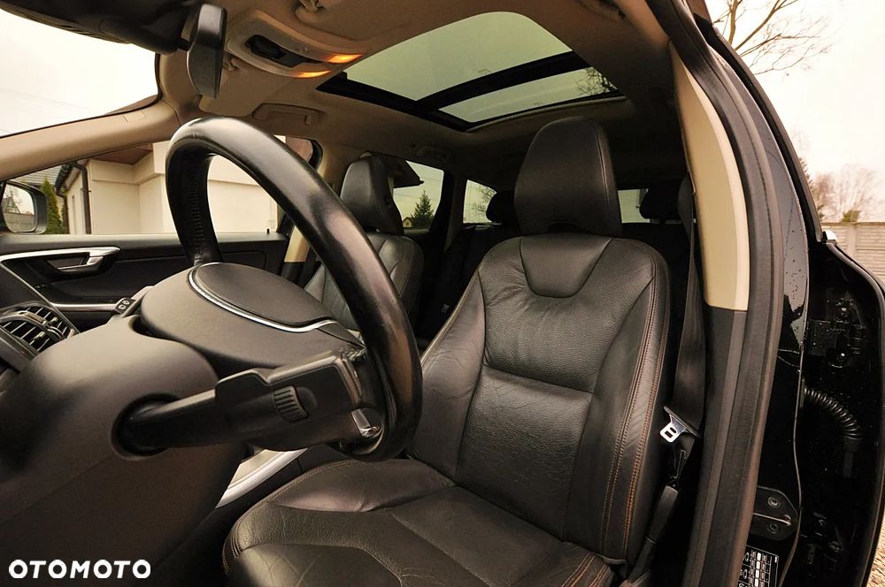 Volvo XC 60 D4 Summum - 17