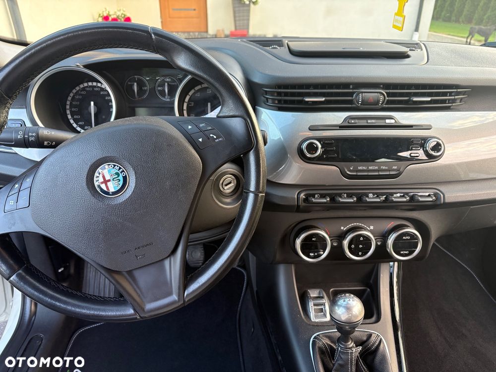 Alfa Romeo Giulietta - 6