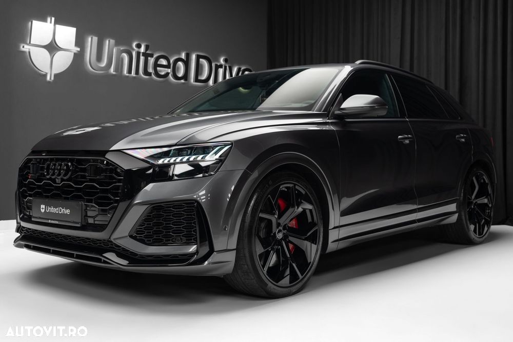 Audi RS Q8 - 1