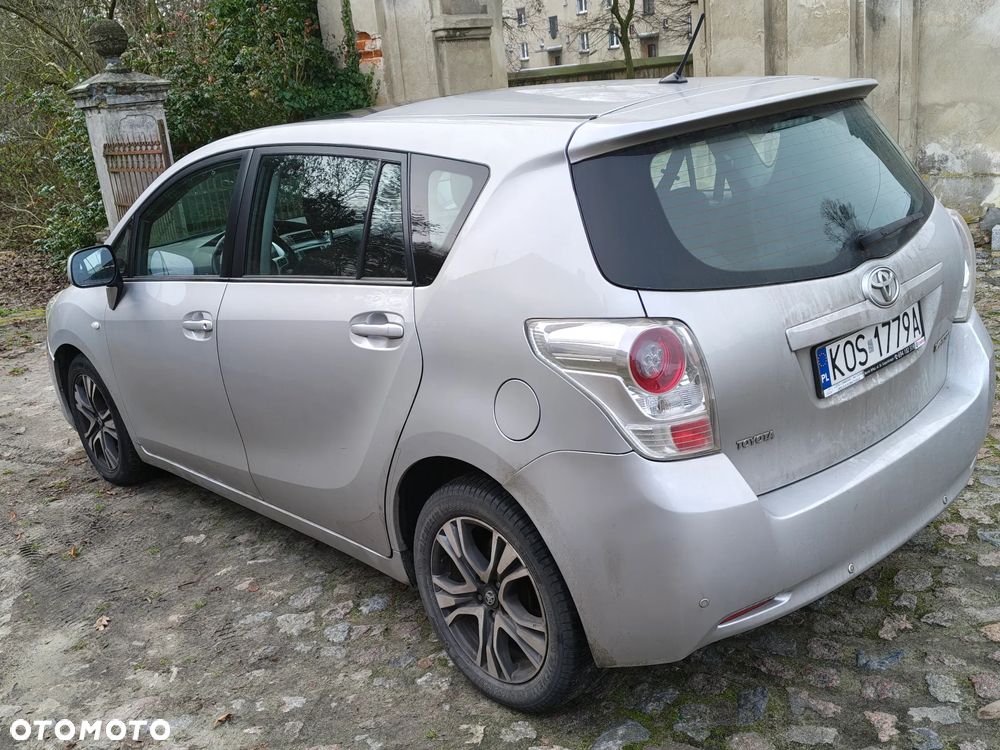 Toyota Verso 2.0 D-4D 2010 7os - 6