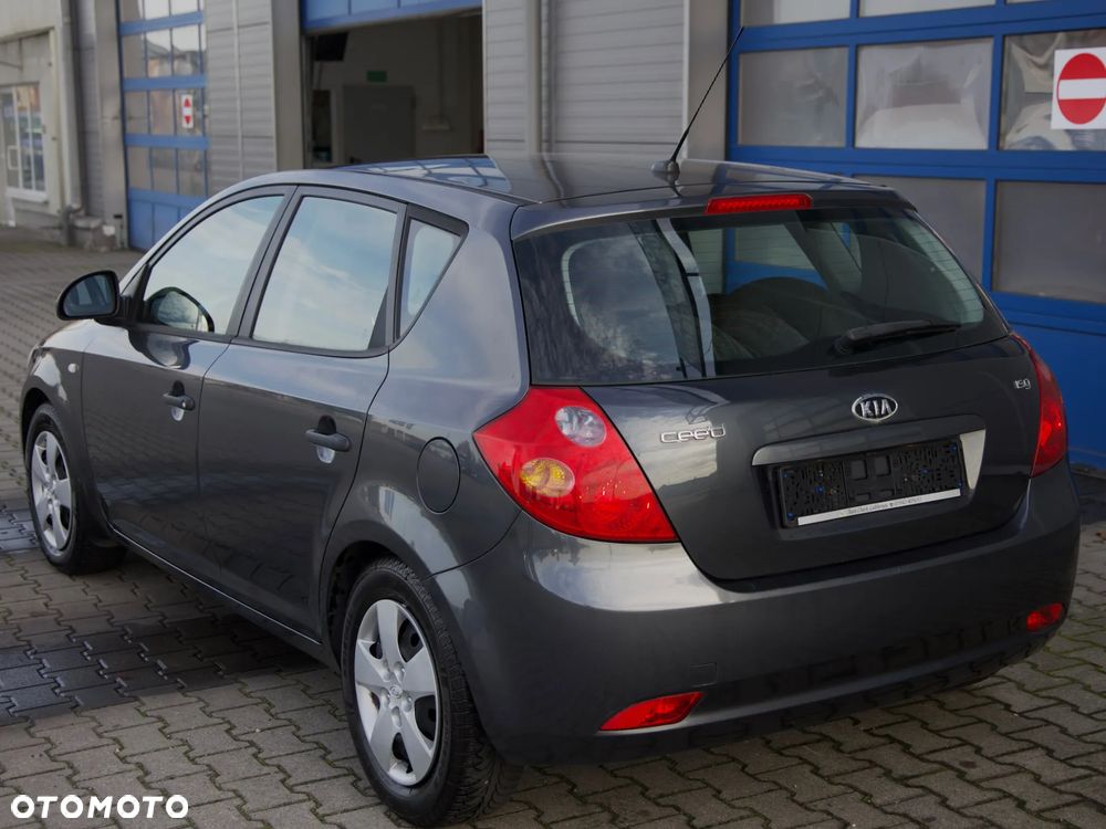 Kia Ceed 1.6 CVVT LX - 18