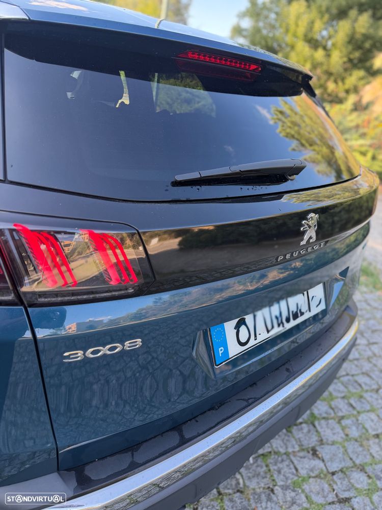 Peugeot 3008 1.6 Hybrid Allure Pack e-EAT8 - 8