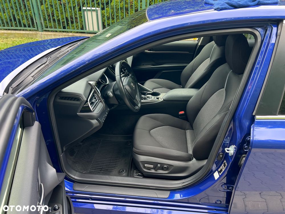Toyota Camry 2.5 Hybrid Comfort CVT - 13
