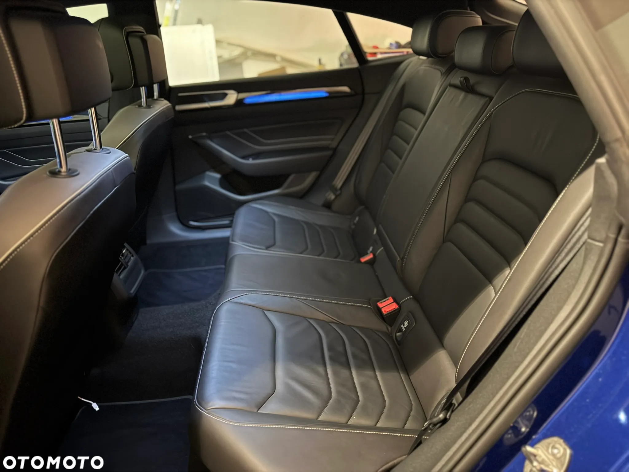 Volkswagen Arteon 2.0 TSI 4Motion DSG R-Line - 30