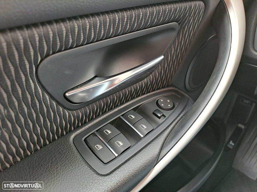 BMW 318 d Touring - 20