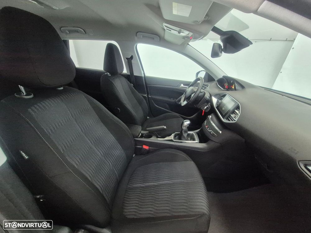 Peugeot 308 SW 1.2 PureTech Active - 16
