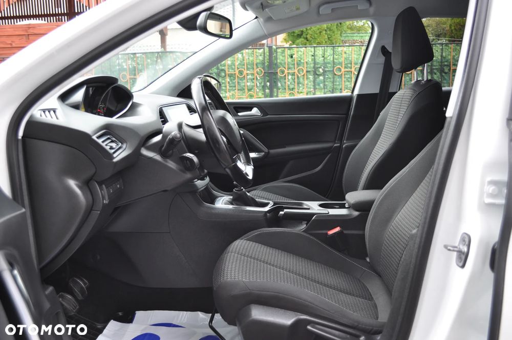 Peugeot 308 1.5 BlueHDi Active Pack Business S&S - 13